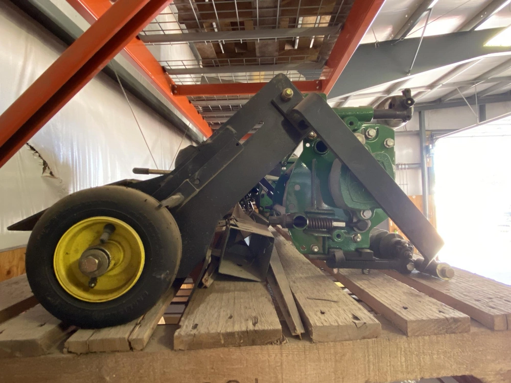 John Deere Tcb11072 2013 alt
