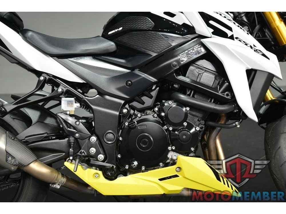 2023 Suzuki Gsx-s750z alt