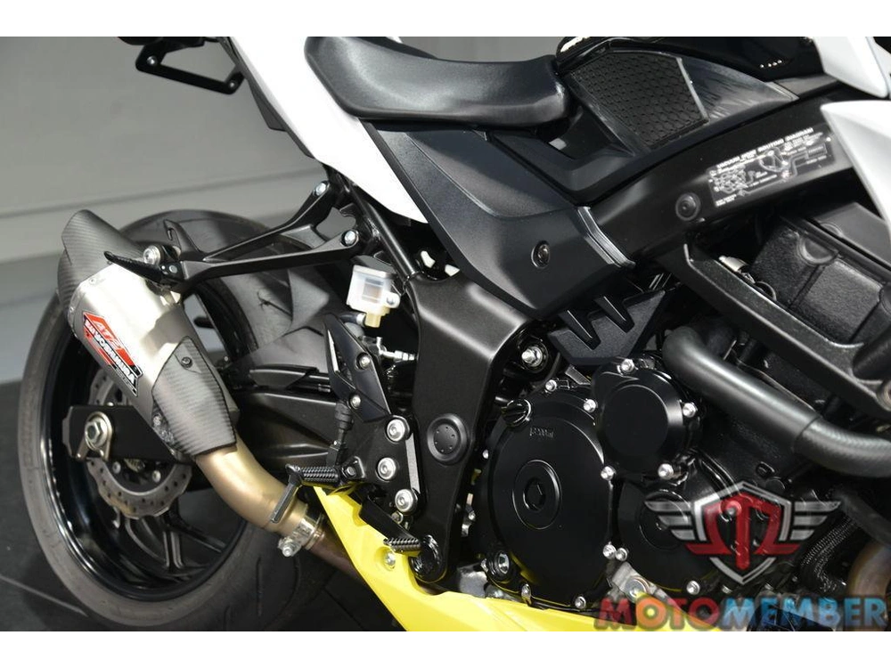 2023 Suzuki Gsx-s750z alt