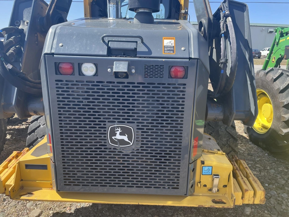 John Deere 332g 2023 alt