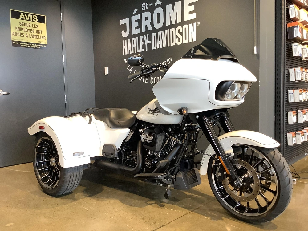 Harley-davidson Road 3 Fltrt 2025 alt