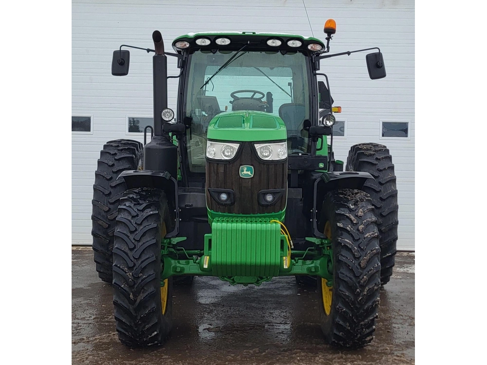 John Deere 6215r 2019 alt