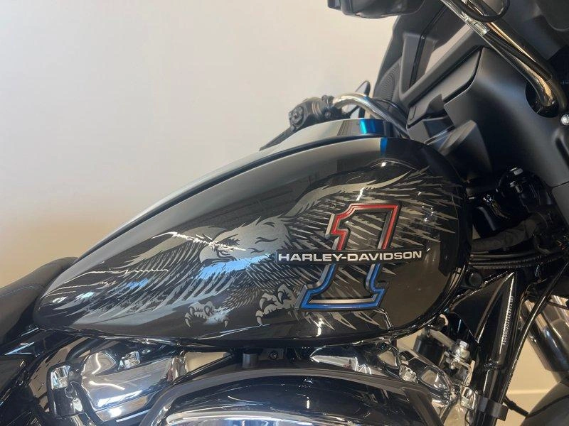 2026 Harley-davidson Flhx - Street Glide® Liberty Edition alt