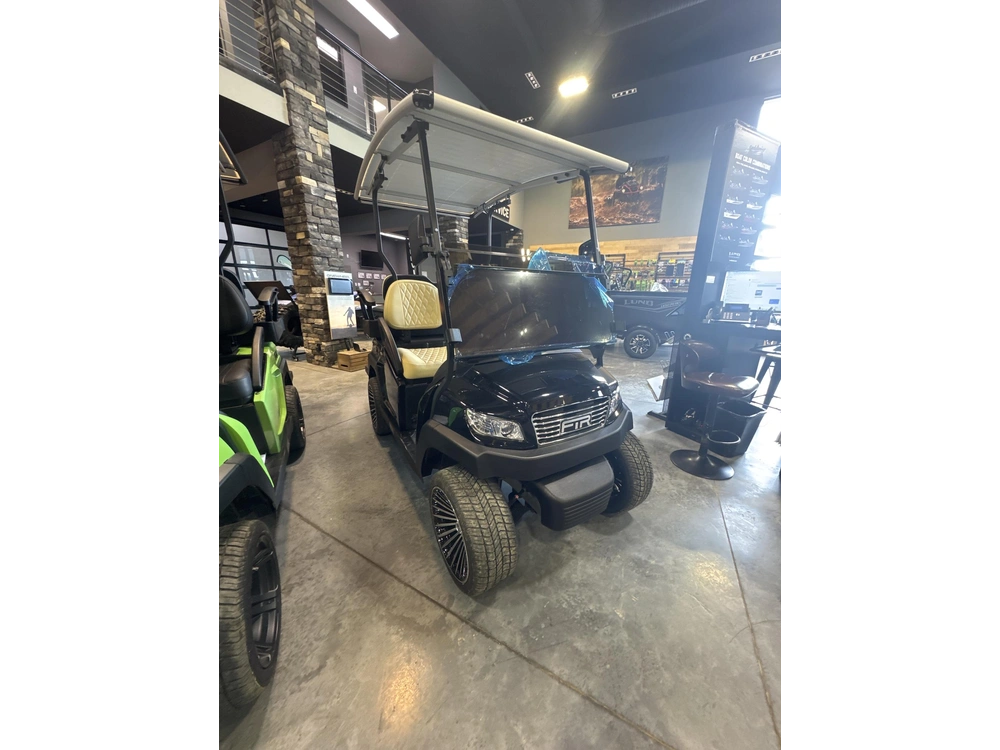 2026 Ftr Model 2+2 Lithium W/chrome Package Solar alt