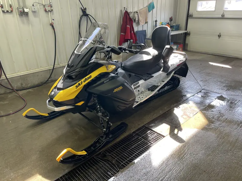 Ski-Doo Grand Touring Sport 600 ACE 2026