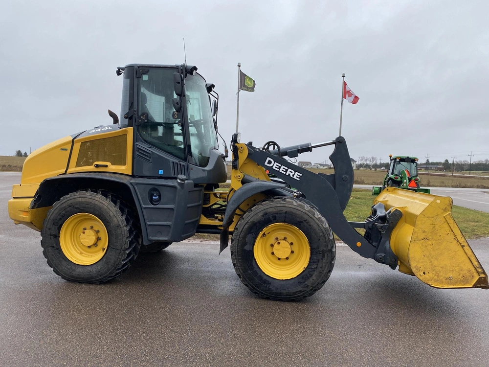 John Deere 344l 2020 alt