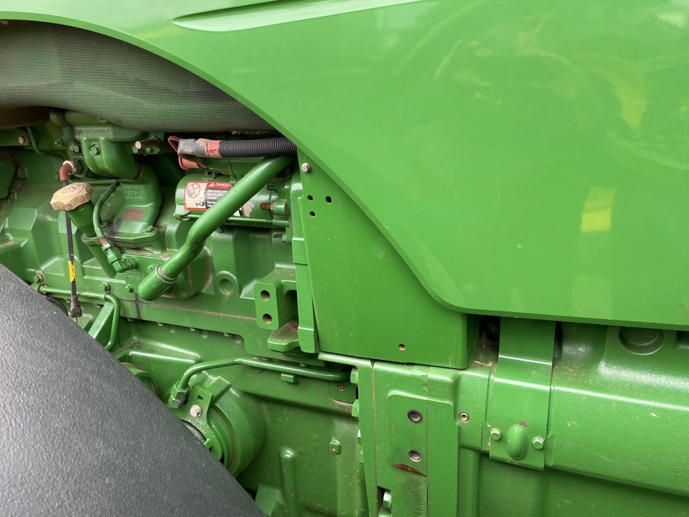 2018 John Deere 8320r alt