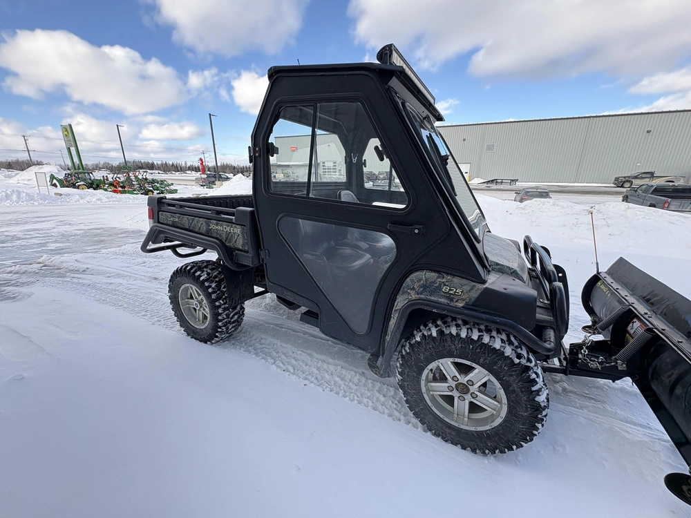 2012 John Deere Xuv 825i Camo alt
