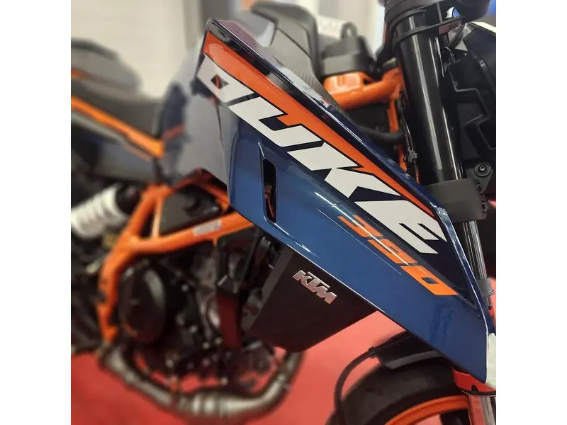 2025 KTM DUKE 390