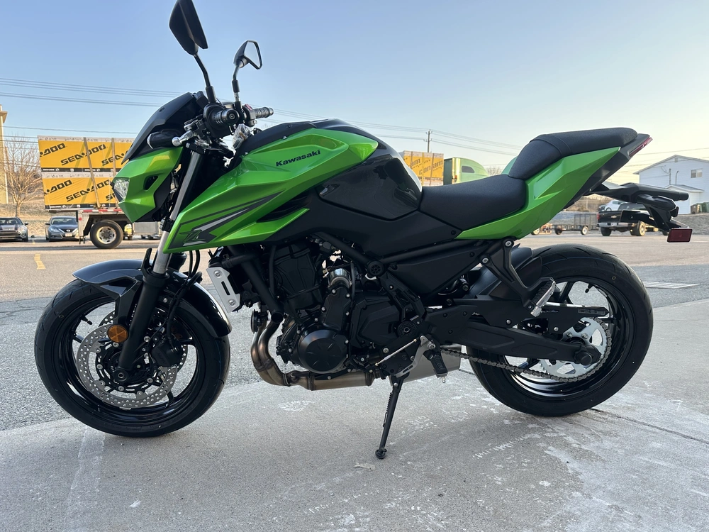 2026 Kawasaki Z 650 Abs alt