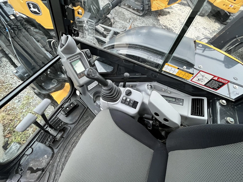 John Deere 60 P 2023 alt