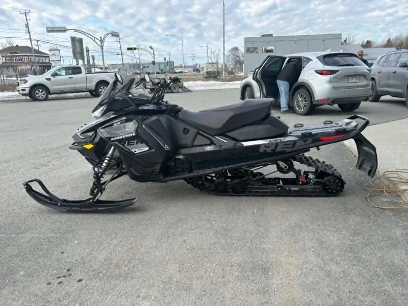 Ski-Doo RENEGADE ADRENALINE 900ACE TURBO 2019