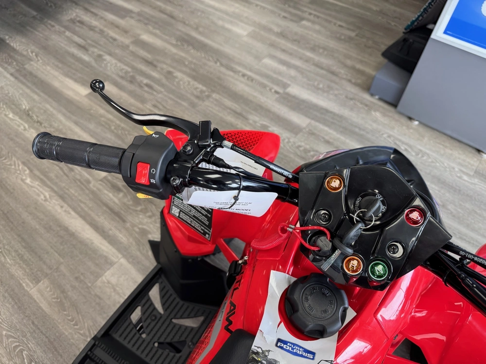 Polaris Outlaw 110 Cc Indy Red 2026 alt