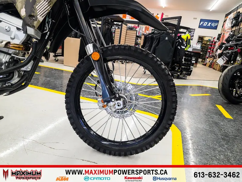 2026 Kawasaki KLX300 thumbnail 9