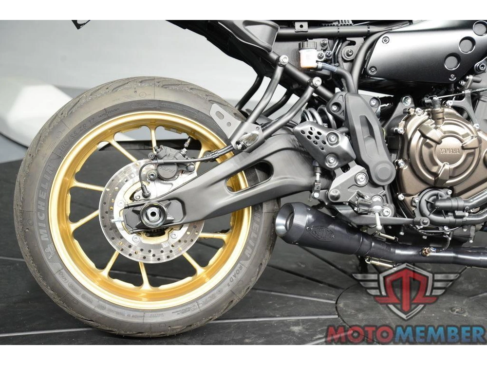 2025 Yamaha Xsr700 alt