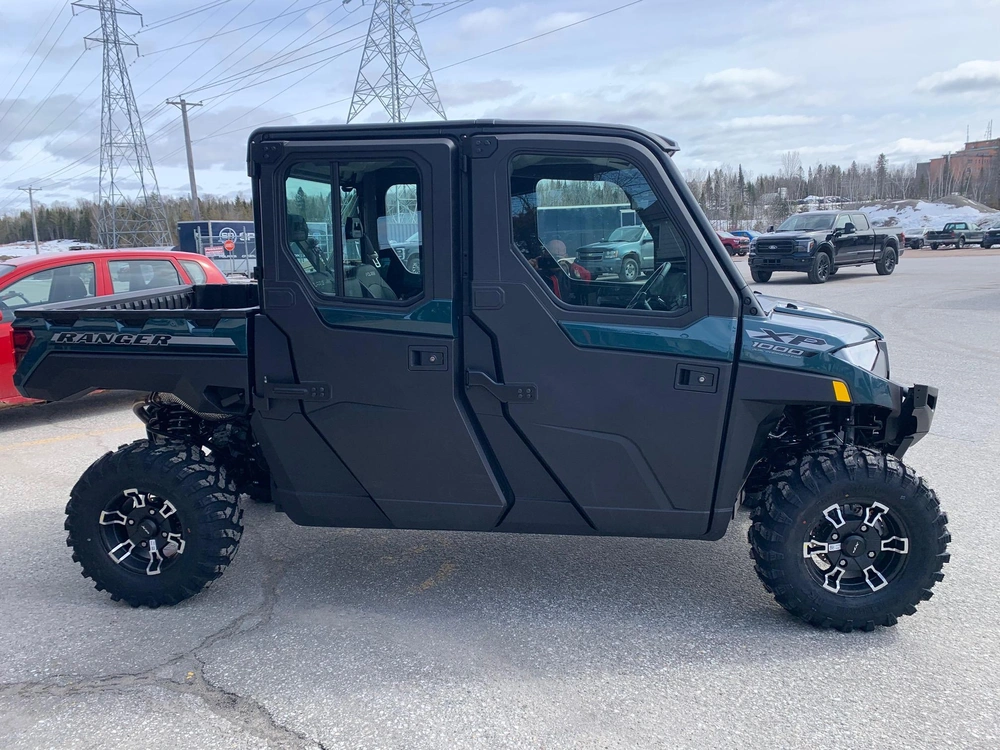 Polaris Rgr Crew Xp 1000 Ns Premium Blue Labyrinth 2026 alt