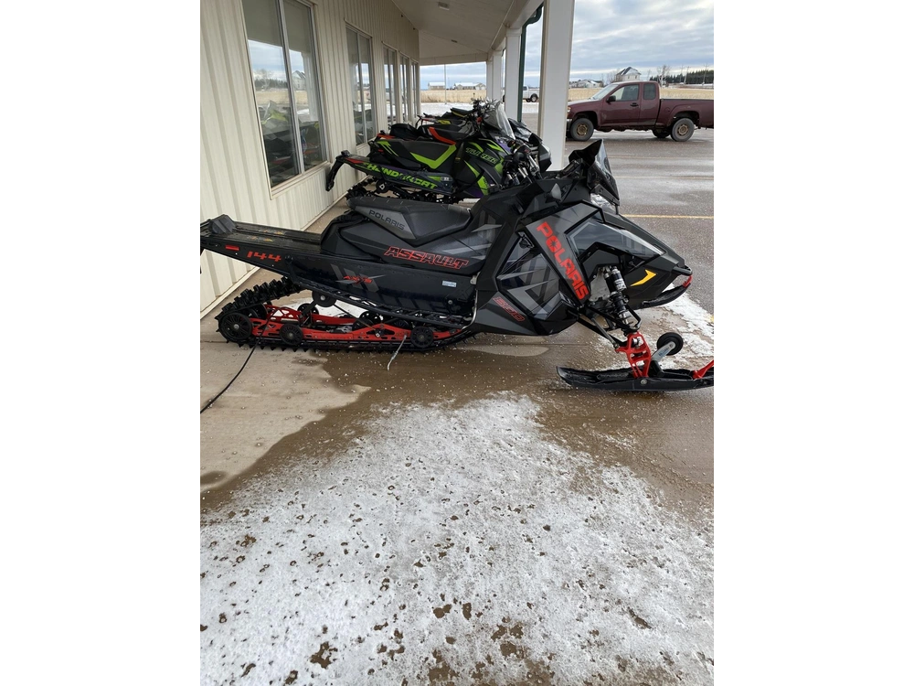 Polaris Switchback Assault 800 2020 alt