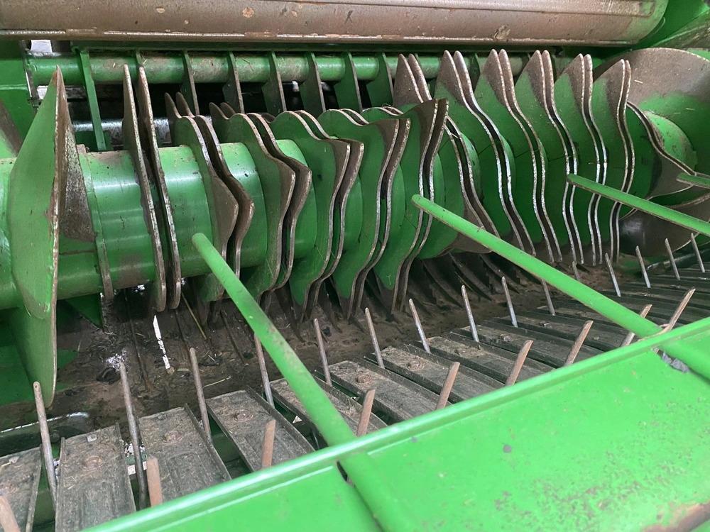 2015 John Deere 990 alt