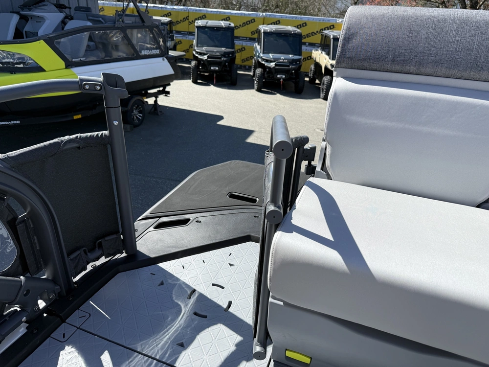 2026 Sea-doo Switch Cruise 21' alt