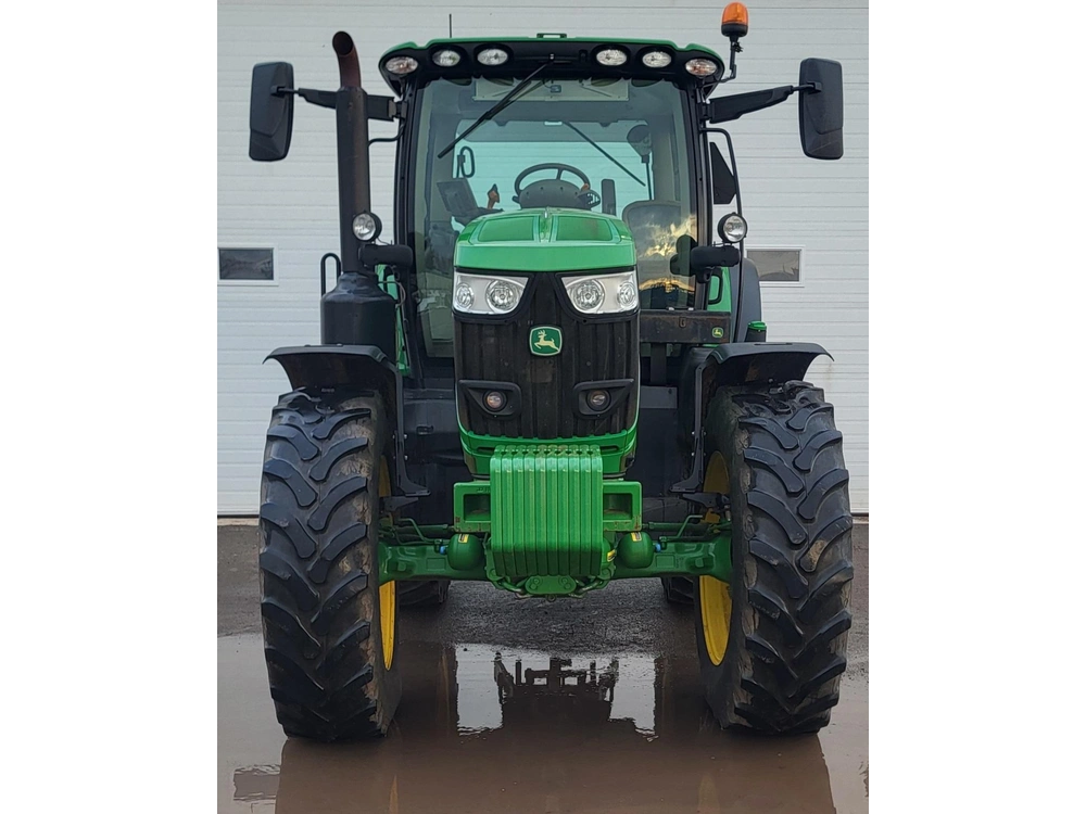 John Deere 6215r 2021 alt