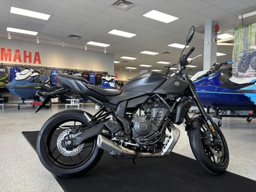 2025 Yamaha 2025 Yamaha Mt-07 alt