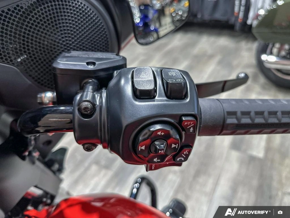 2026 Harley-davidson Street Glide alt