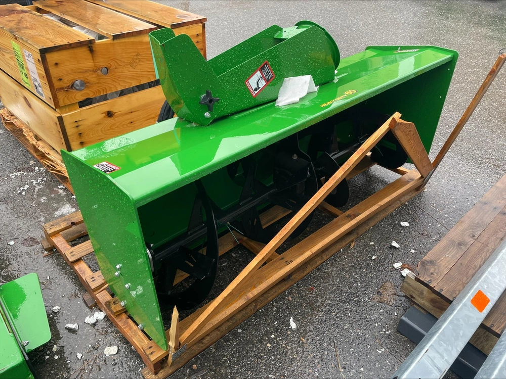 2021 John Deere 60 In. Heavy Duty Snow Blower alt