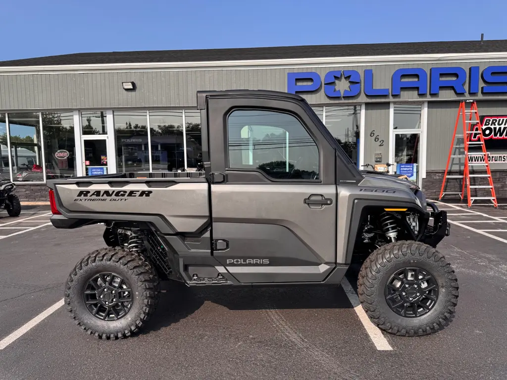 Polaris RANGER 1500 XD NORTHSTAR ULTIMATE TITANIUM MET. GLOSS 2025