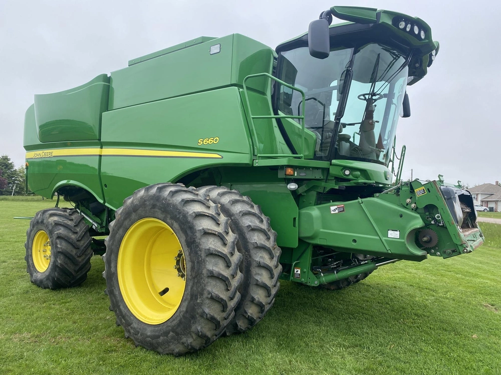 John Deere S660 2013 alt