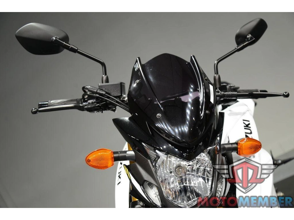 2023 Suzuki Gsx-s750z alt