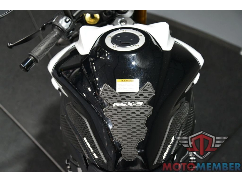 2023 Suzuki Gsx-s750z alt
