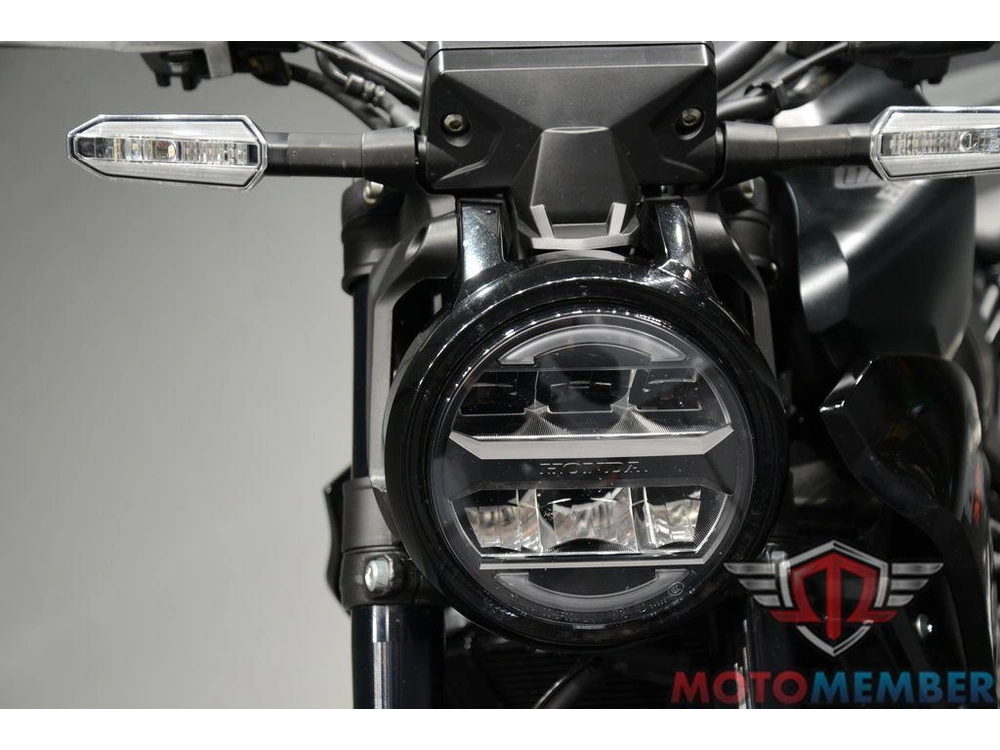 2025 Honda Cb300r alt