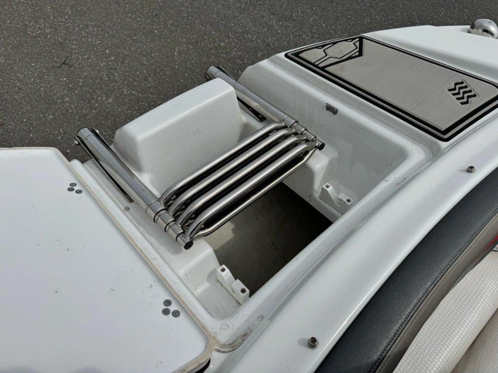 2020 Four Winns Hd220 Surf alt