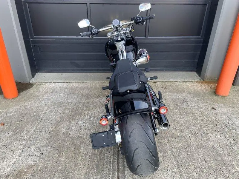 2026 Harley-Davidson FXBR - Breakout® thumbnail 11