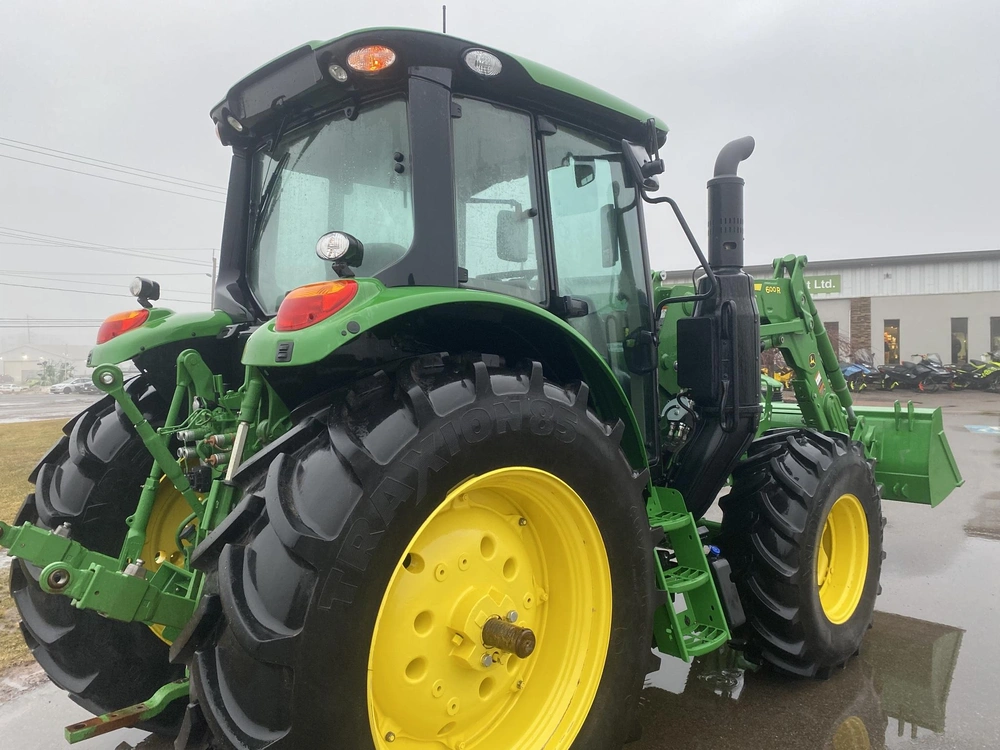 John Deere 6110m 2024 alt