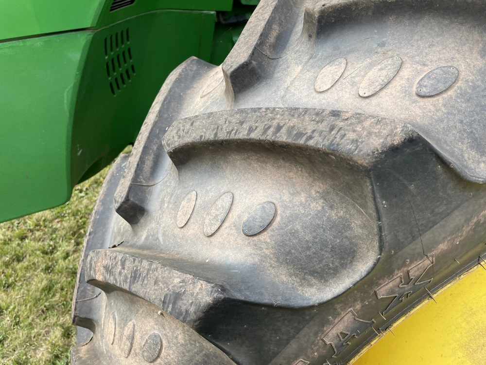 2014 John Deere 8295r alt