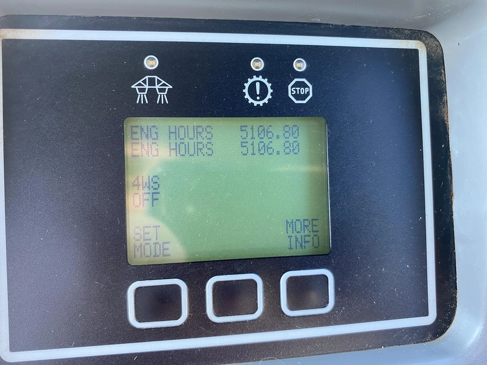 Rogator 1084 2009 alt