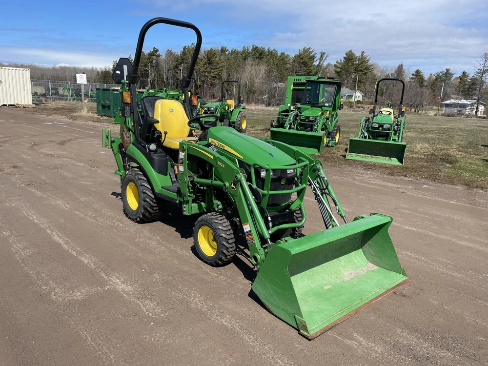2022 John Deere 1025r alt