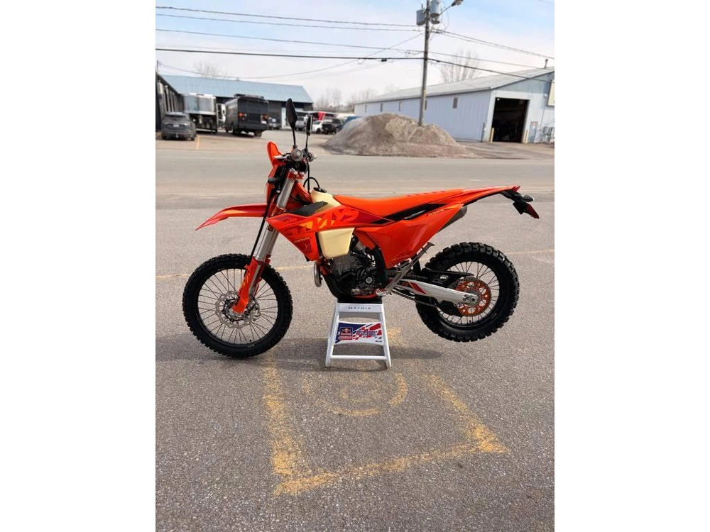 Ktm 500 Exc-f Six Days 2025 alt
