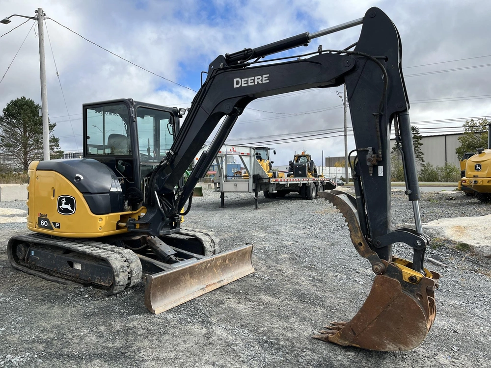 John Deere 60 P 2023 alt