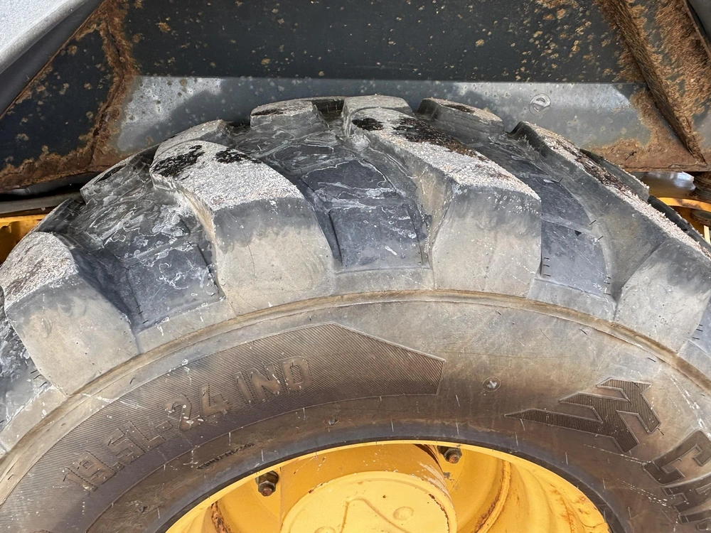 John Deere 310j 2009 alt