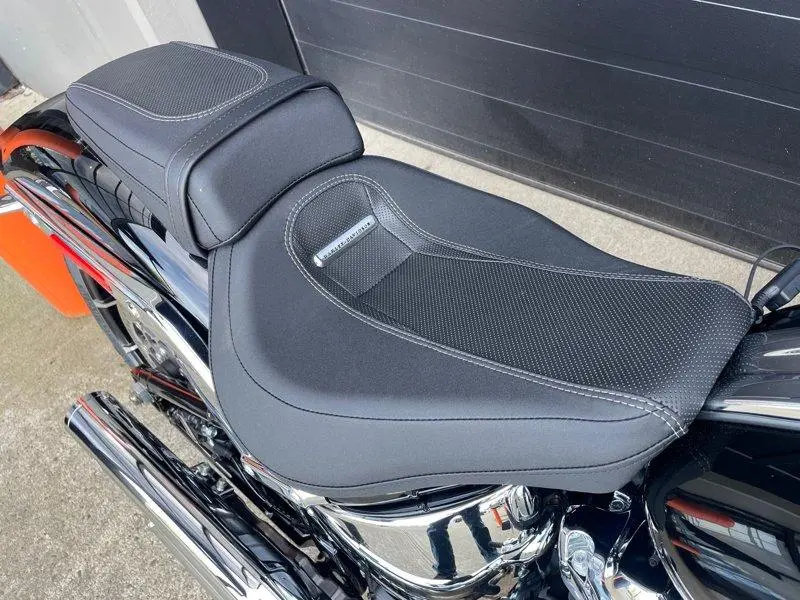 2026 Harley-Davidson FXBR - Breakout® thumbnail 18