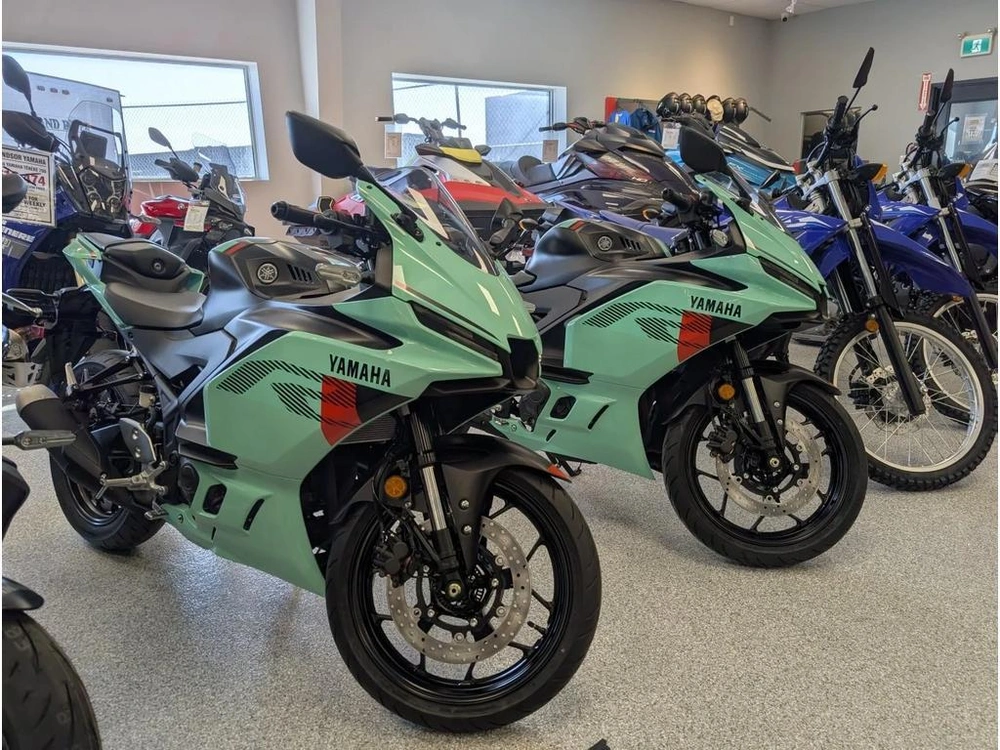 2026 Yamaha Yzf-r3 Mint Green alt
