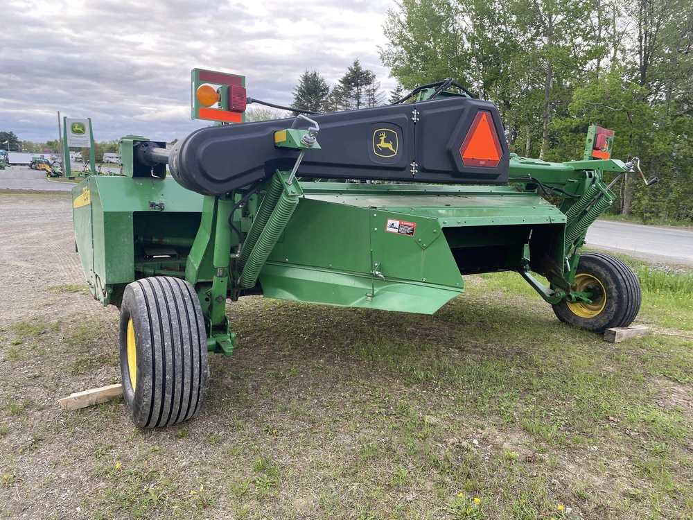 2015 John Deere 956 alt
