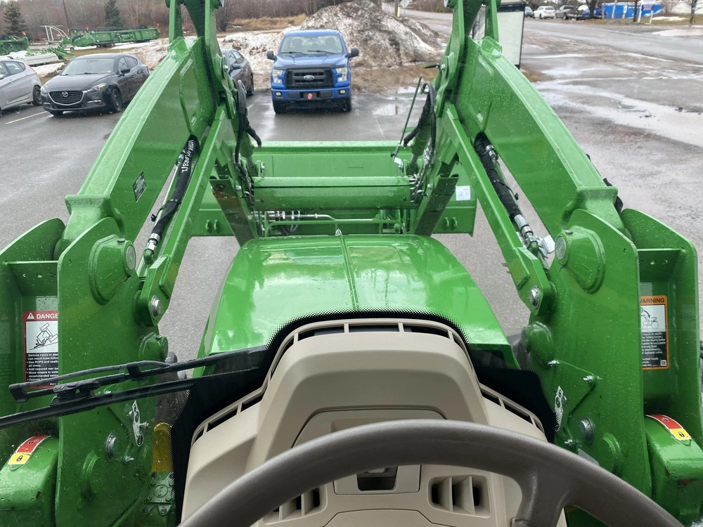 2024 John Deere 6120m alt