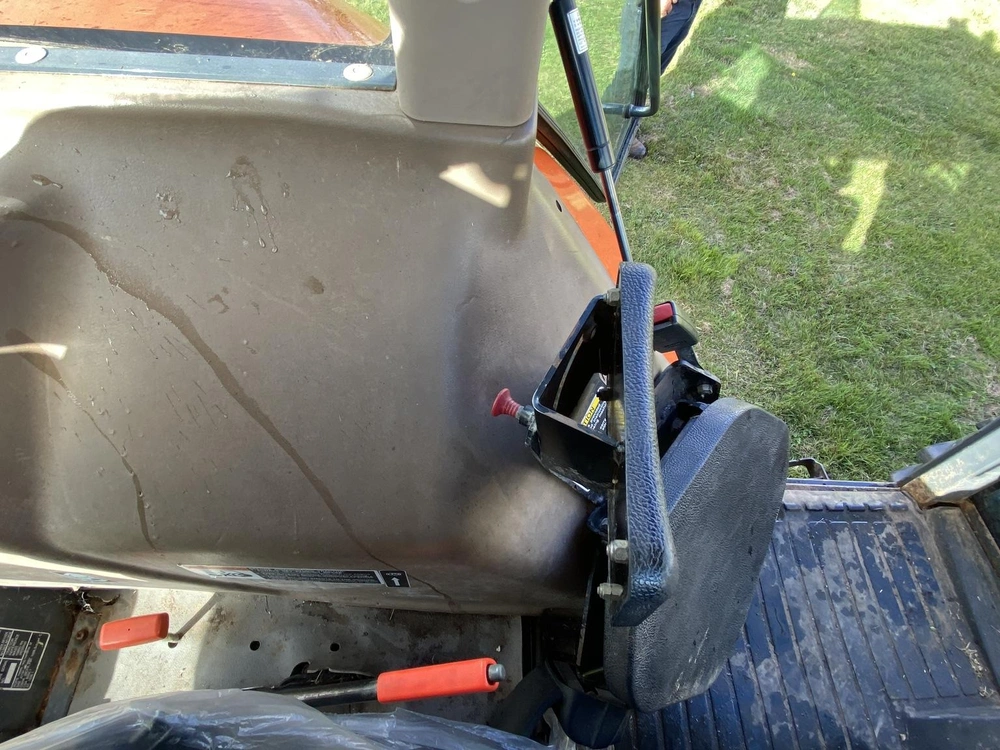 Kubota M110 2010