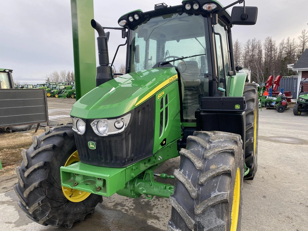 2022 John Deere 6120m alt