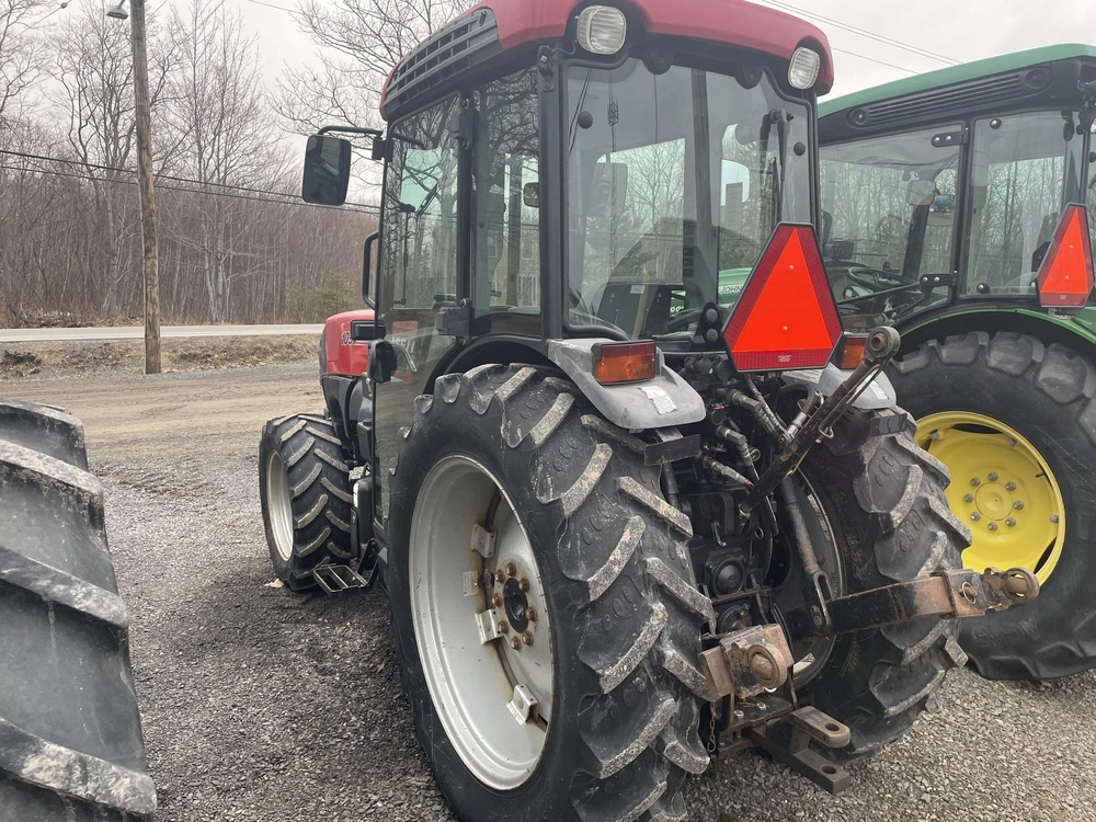 2013 Case Ih Farmall 105v alt