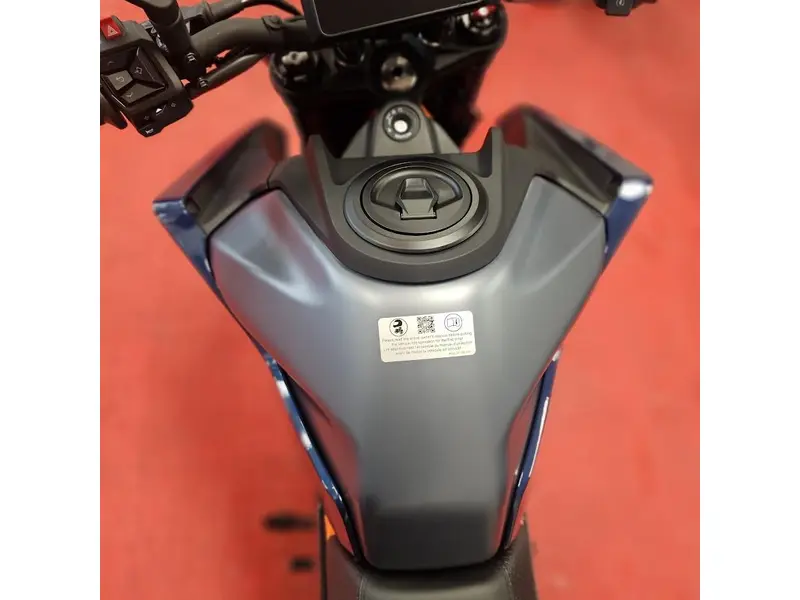 2025 KTM DUKE 390