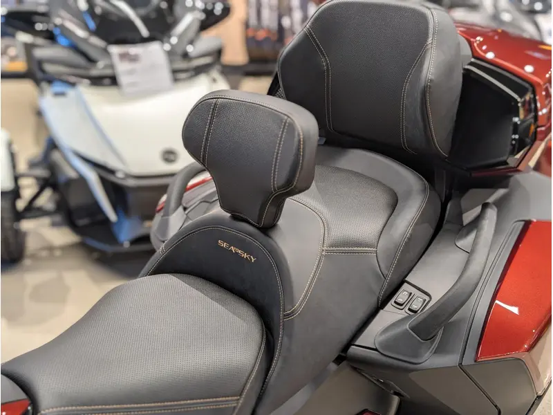2026 Can-Am Spyder RT Sea-To-Sky - Mars Red Metallic